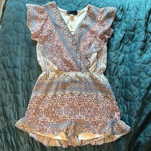 NWT Boho Print Francesca’s Ruffle Hem Romper -Size S